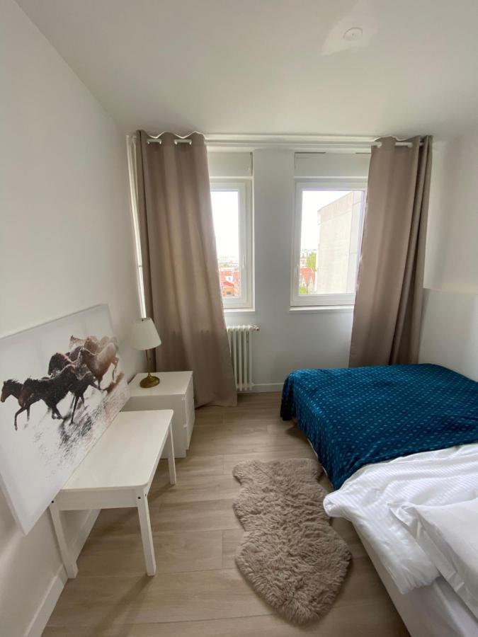 Grand Appartement Courbevoie Paris Екстериор снимка