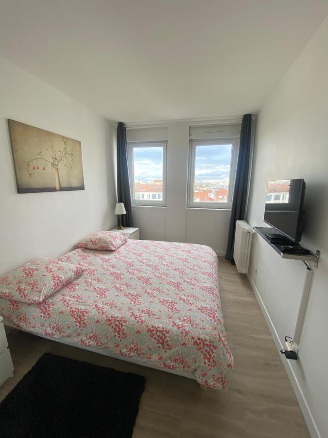 Grand Appartement Courbevoie Paris Екстериор снимка