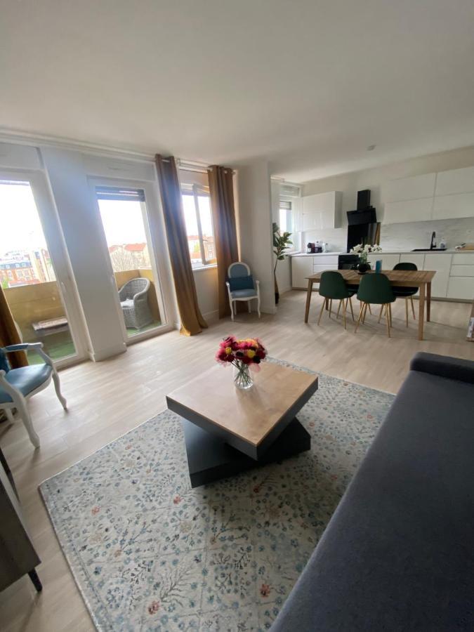 Grand Appartement Courbevoie Paris Екстериор снимка